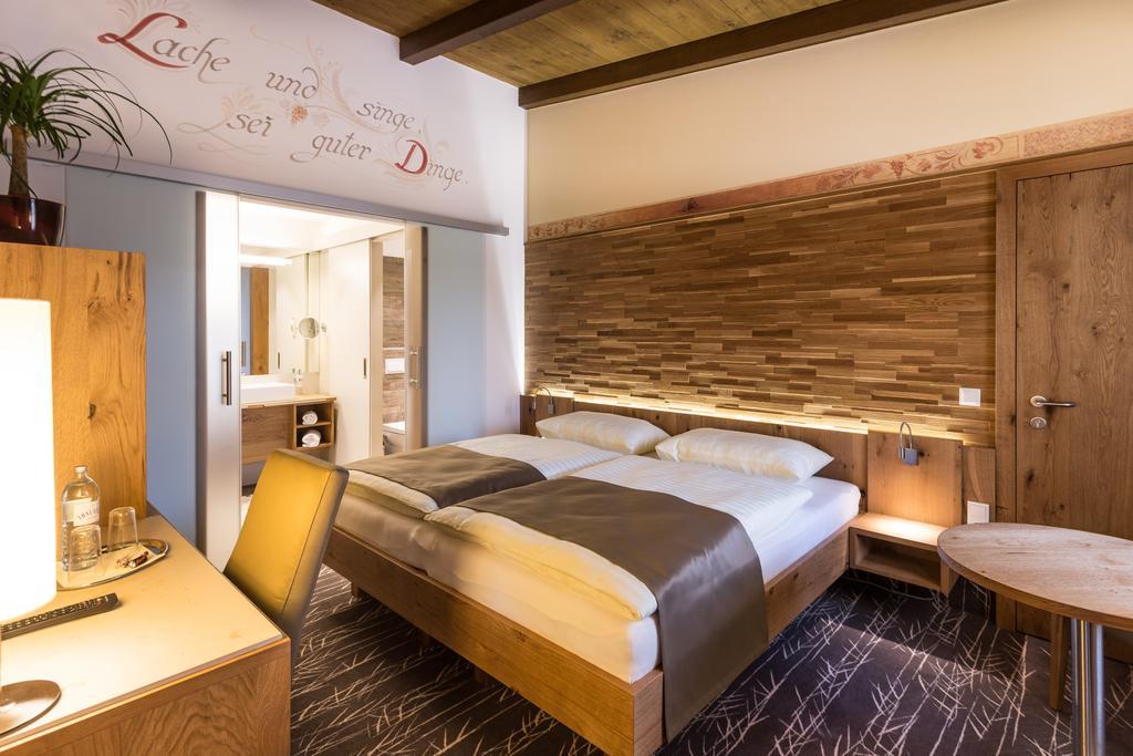 Hotel Schlof Guat Oberpullendorf Quarto foto